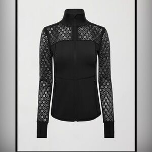 Carbon 38 Laser Cut Zip L/S Run Top in Diamond Compression - Black, Size S